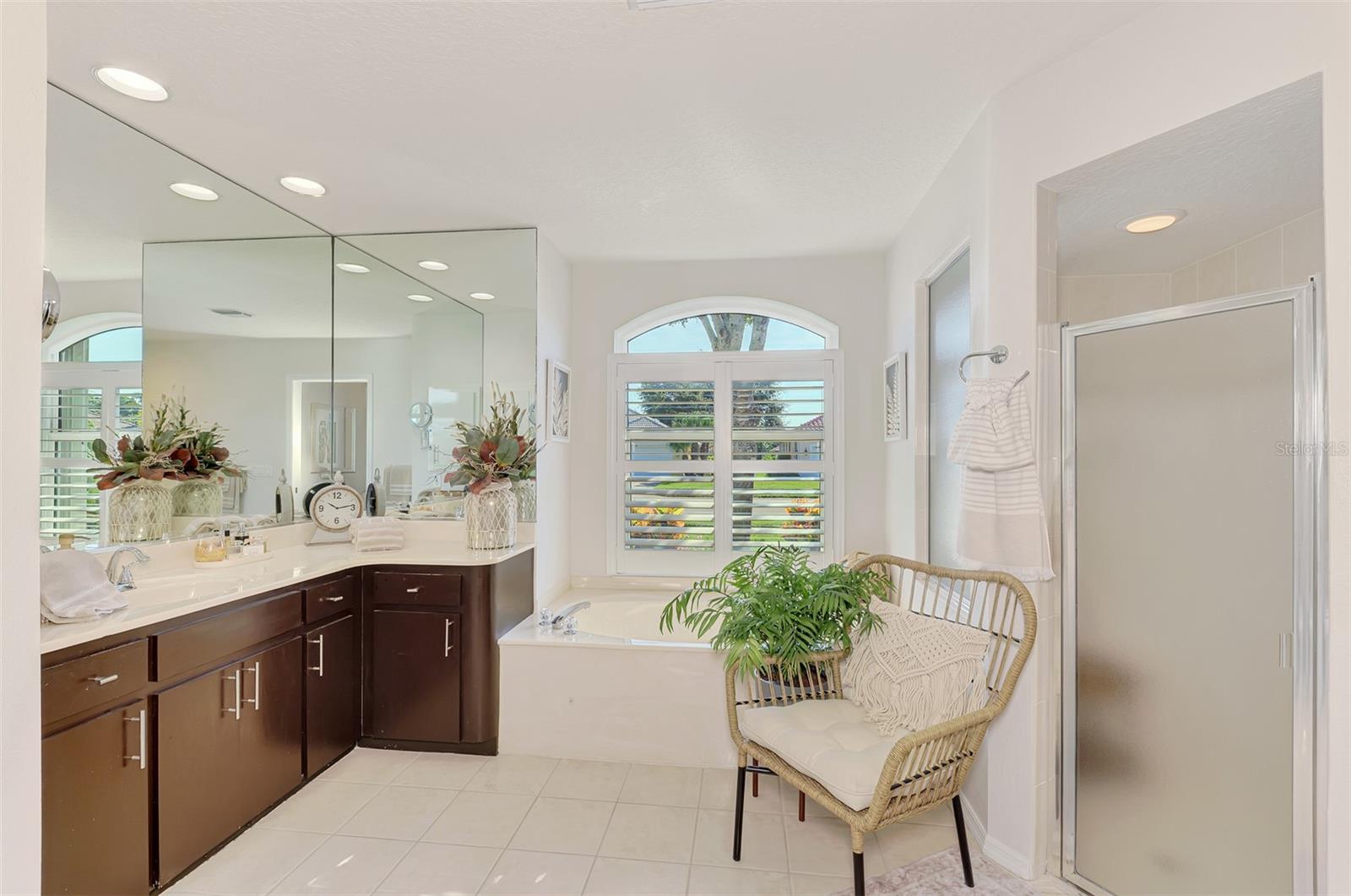 530 LAKE OF THE WOODS DR — photo 21