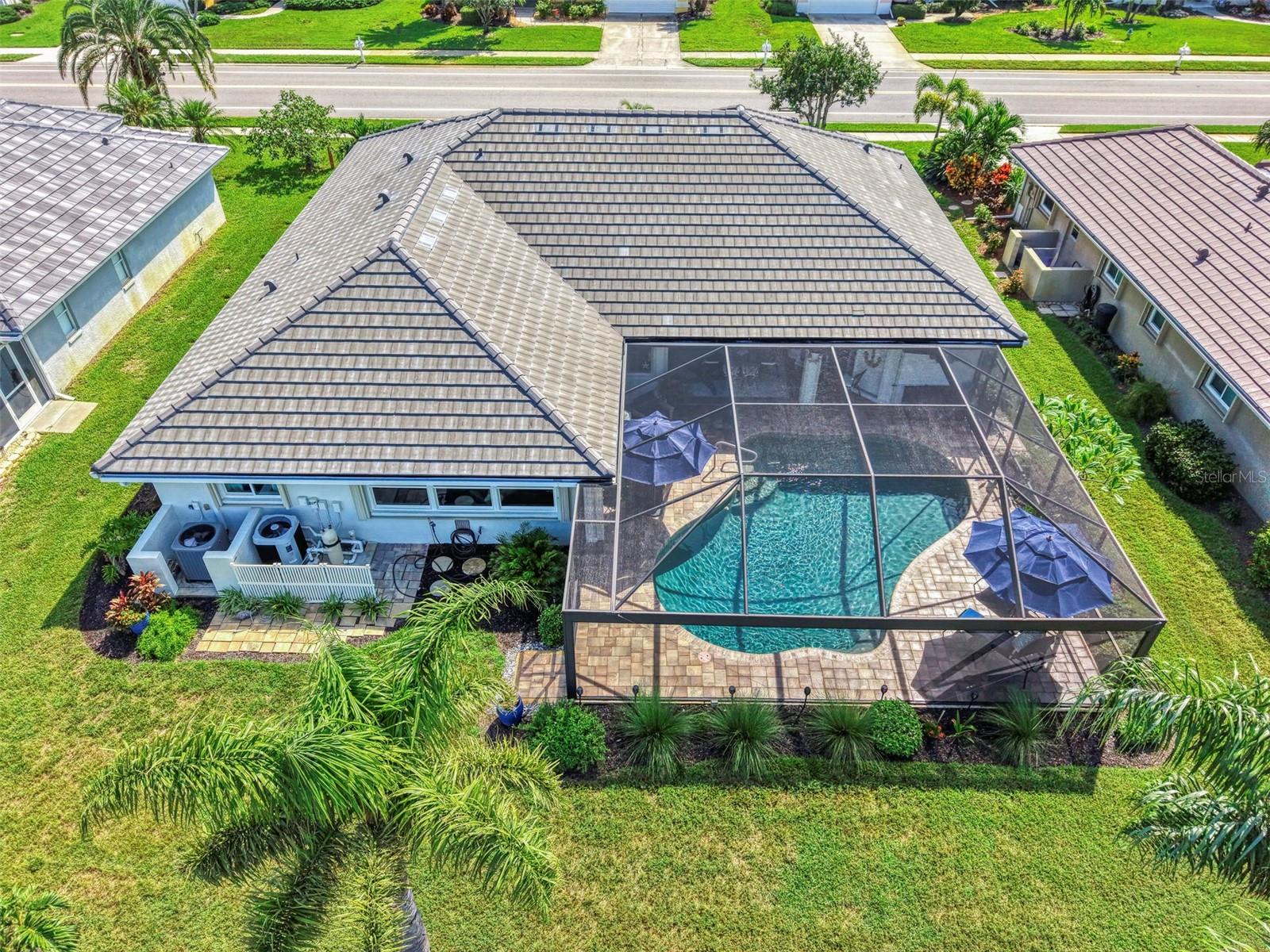 530 LAKE OF THE WOODS DR — photo 33