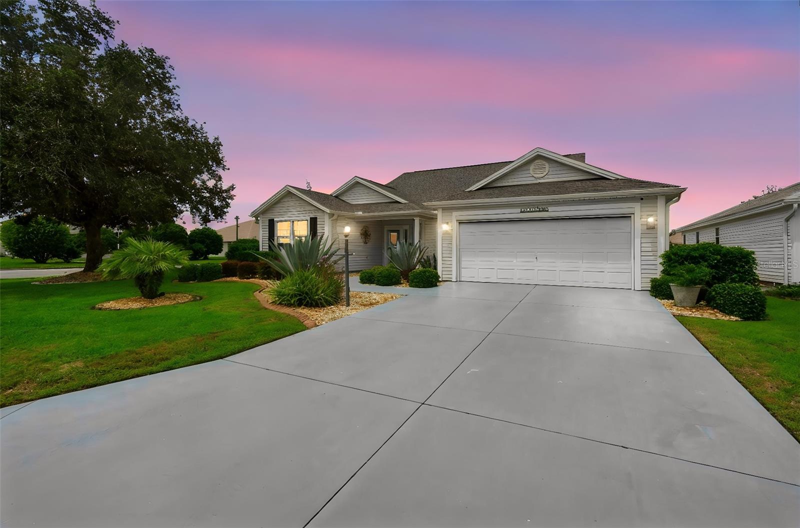 633 COKESBURY DR photo