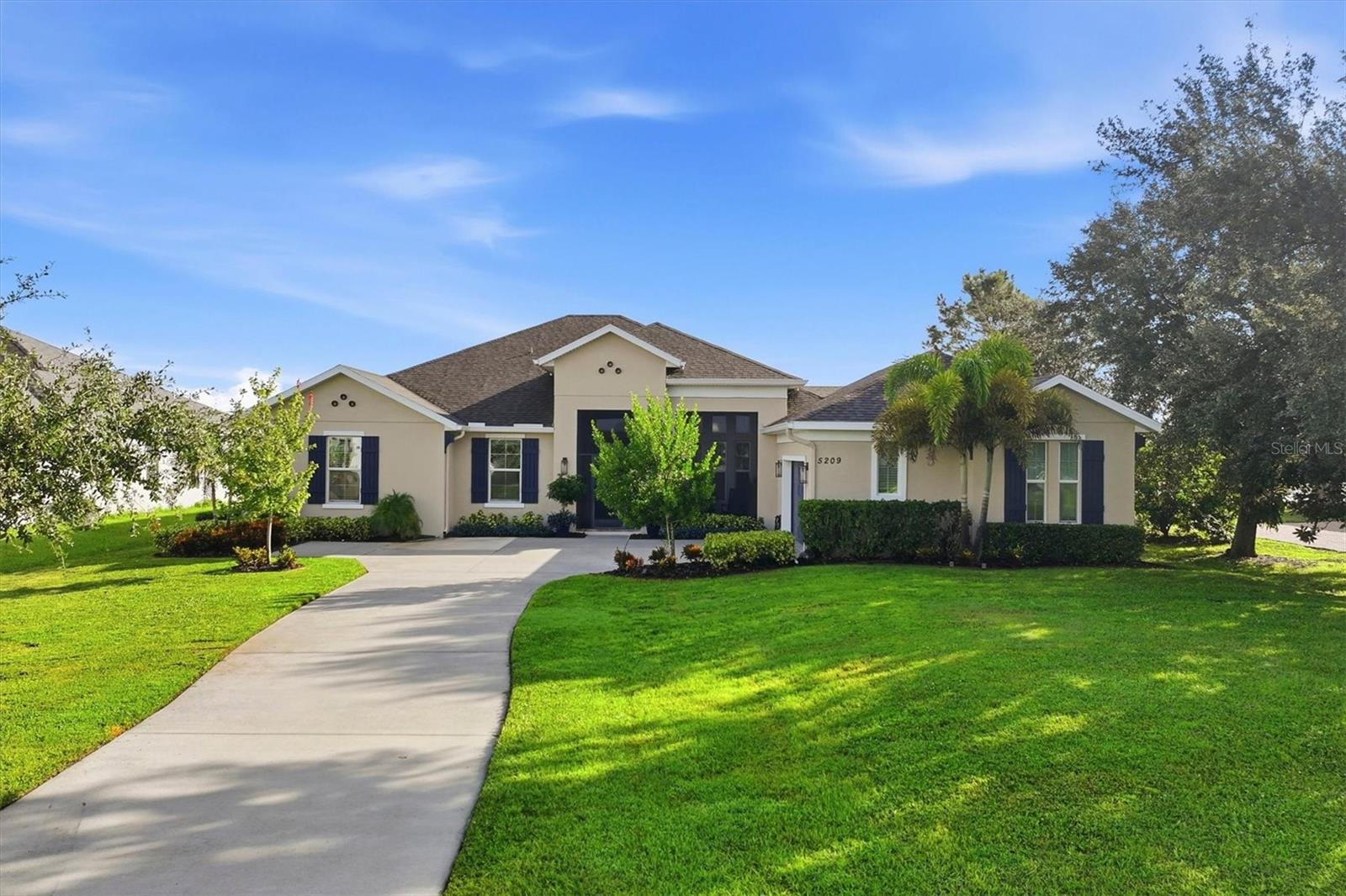 5209 LAKE VENICE DR — photo 7