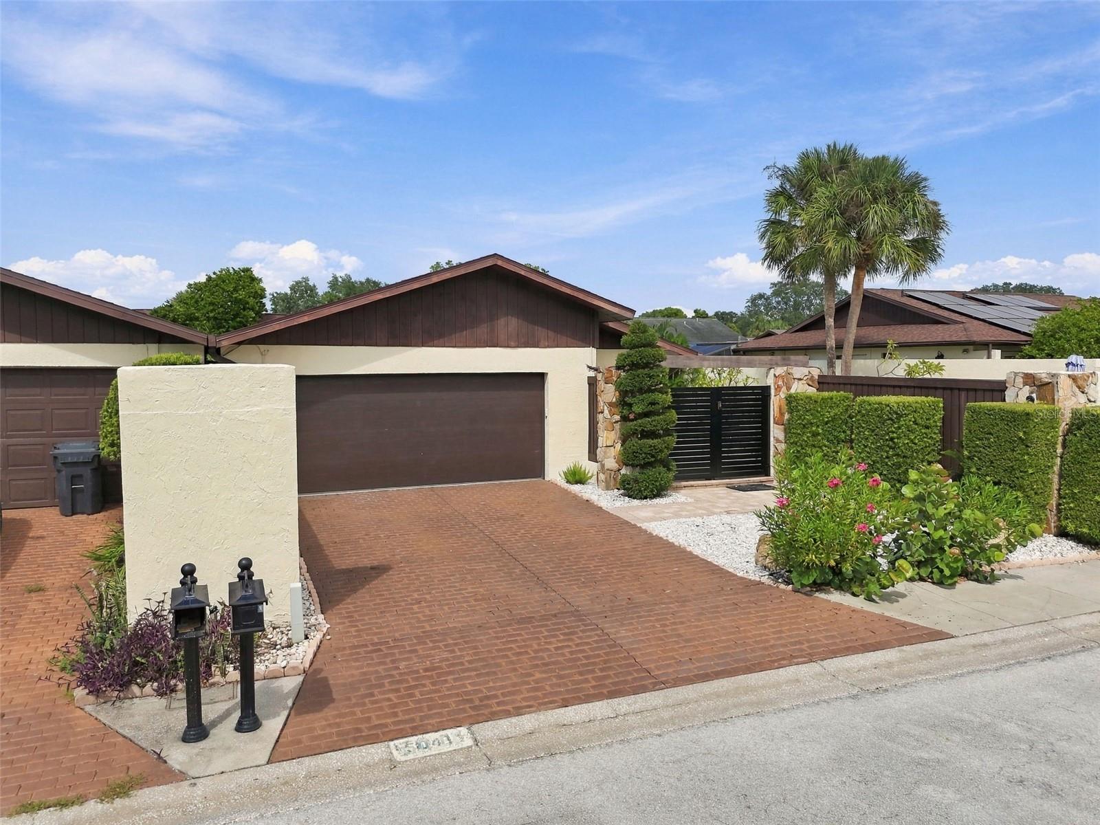 5041 PALOMA DR — photo 4