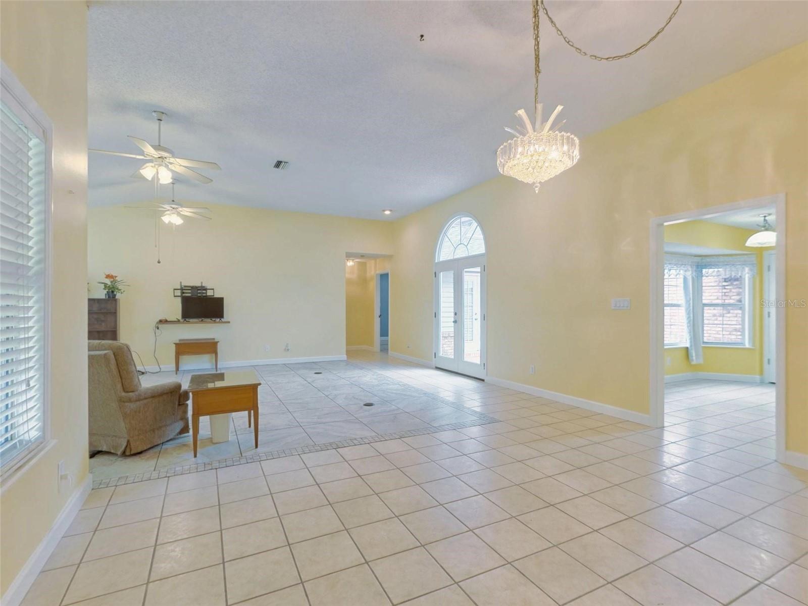 2490 S GLEN EAGLES DR — photo 11