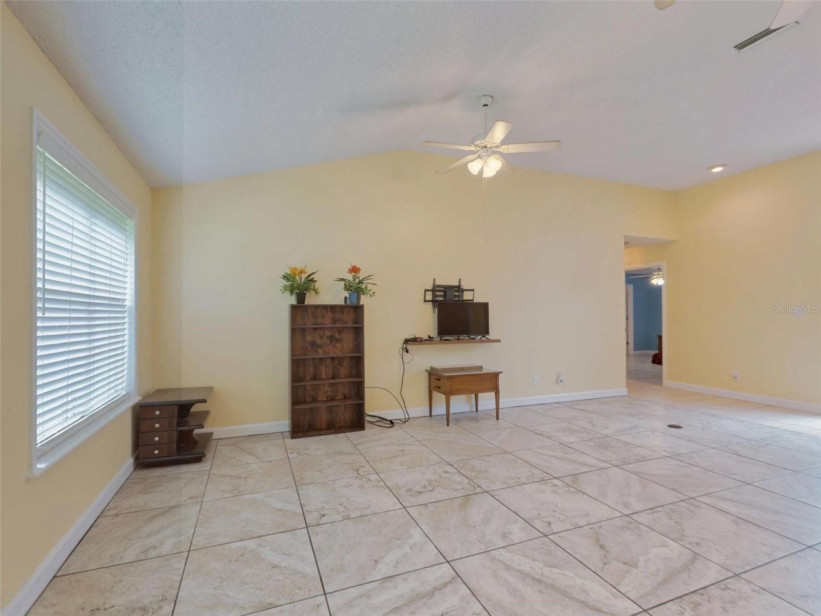 2490 S GLEN EAGLES DR — photo 12