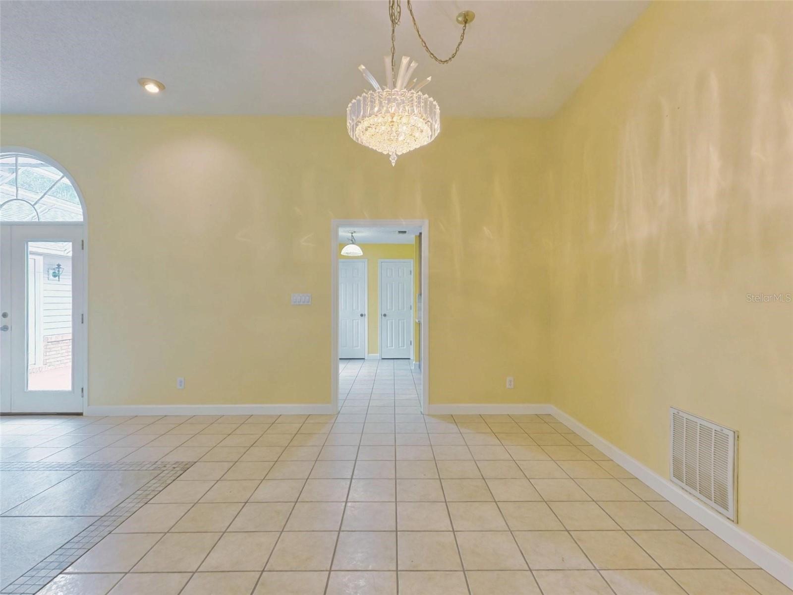 2490 S GLEN EAGLES DR — photo 16
