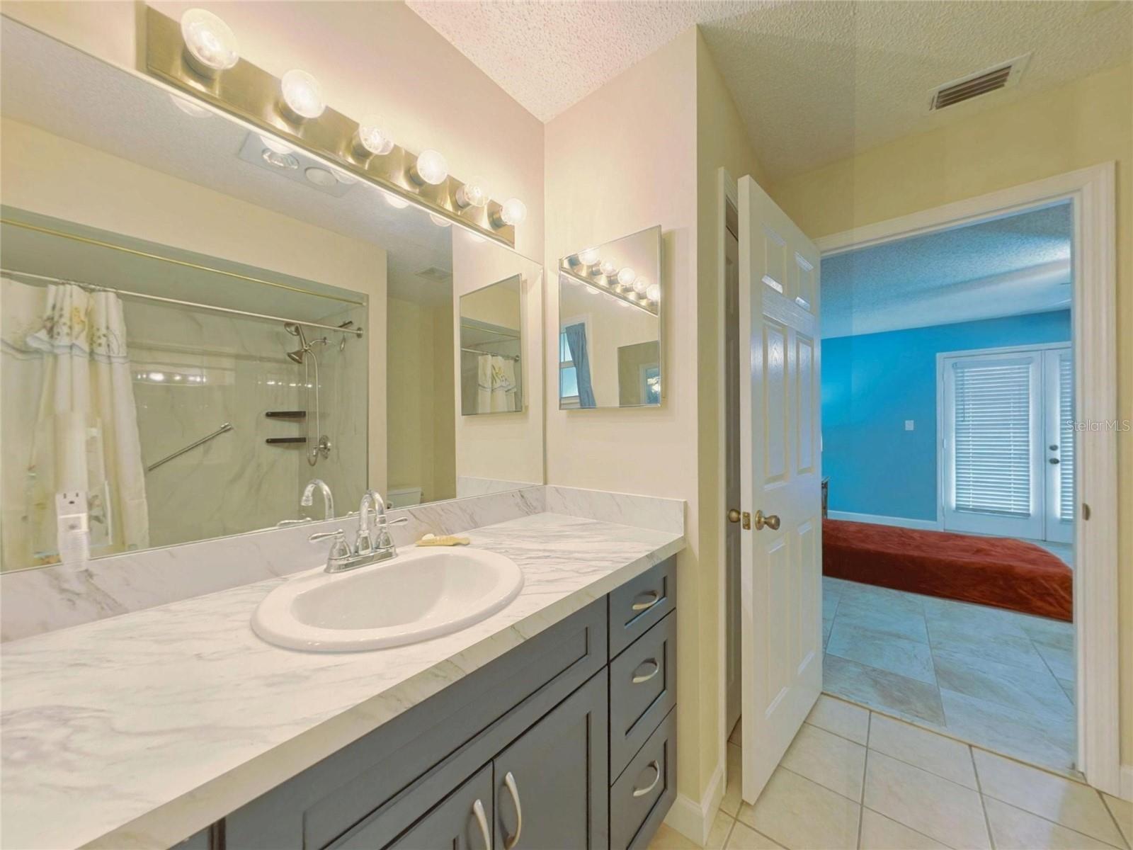 2490 S GLEN EAGLES DR — photo 32