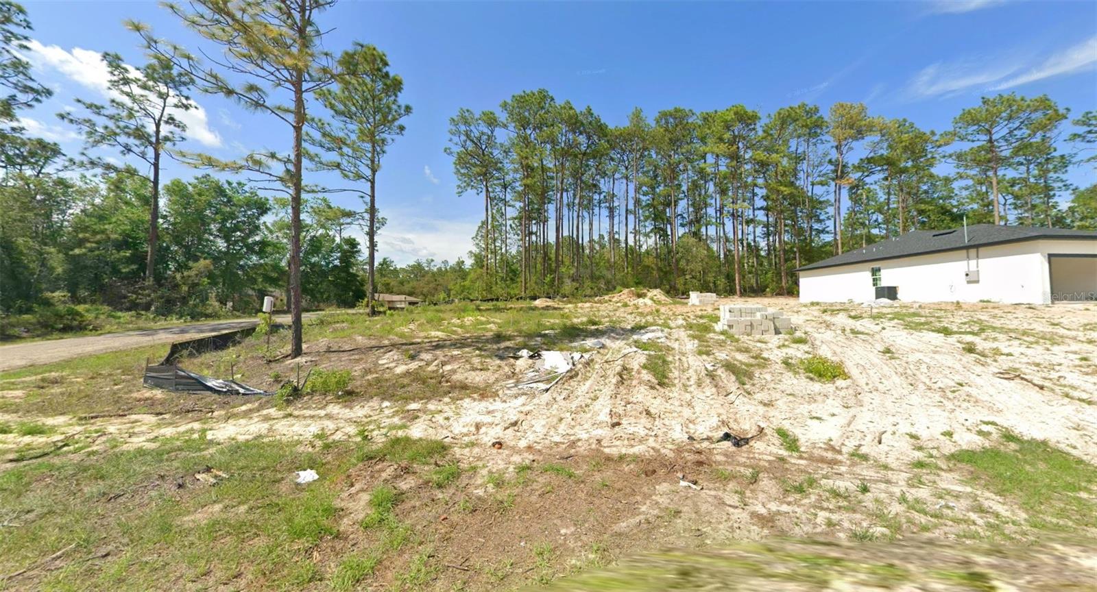 1127 W CARY DR — photo 2