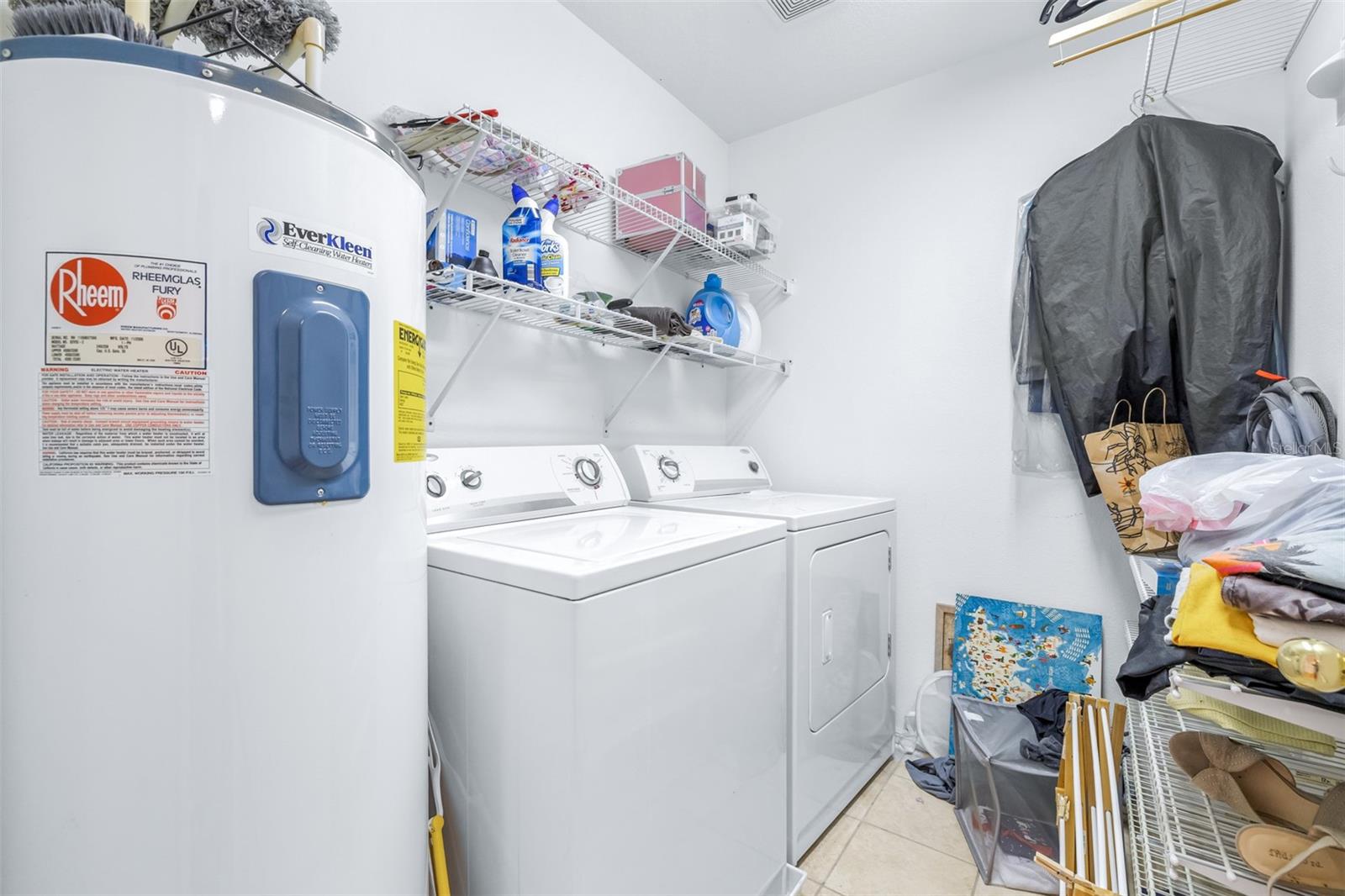 613 WHEATON TRENT PL — photo 37