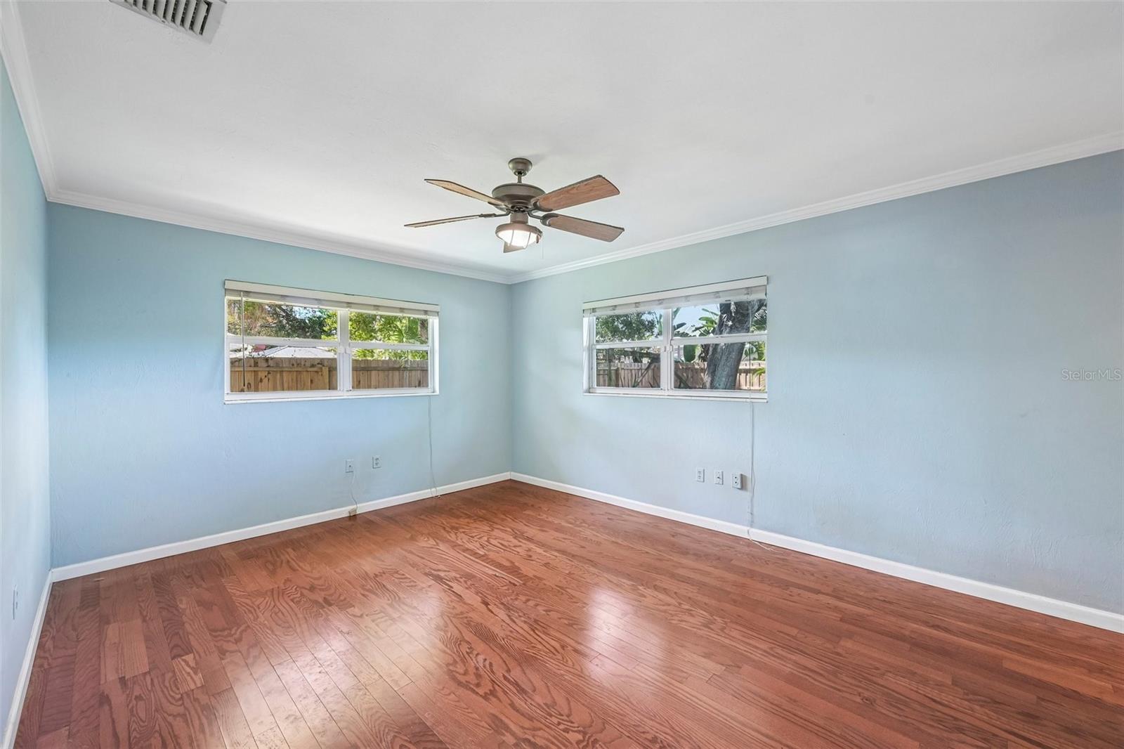 2400 S BRINK AVE — photo 24