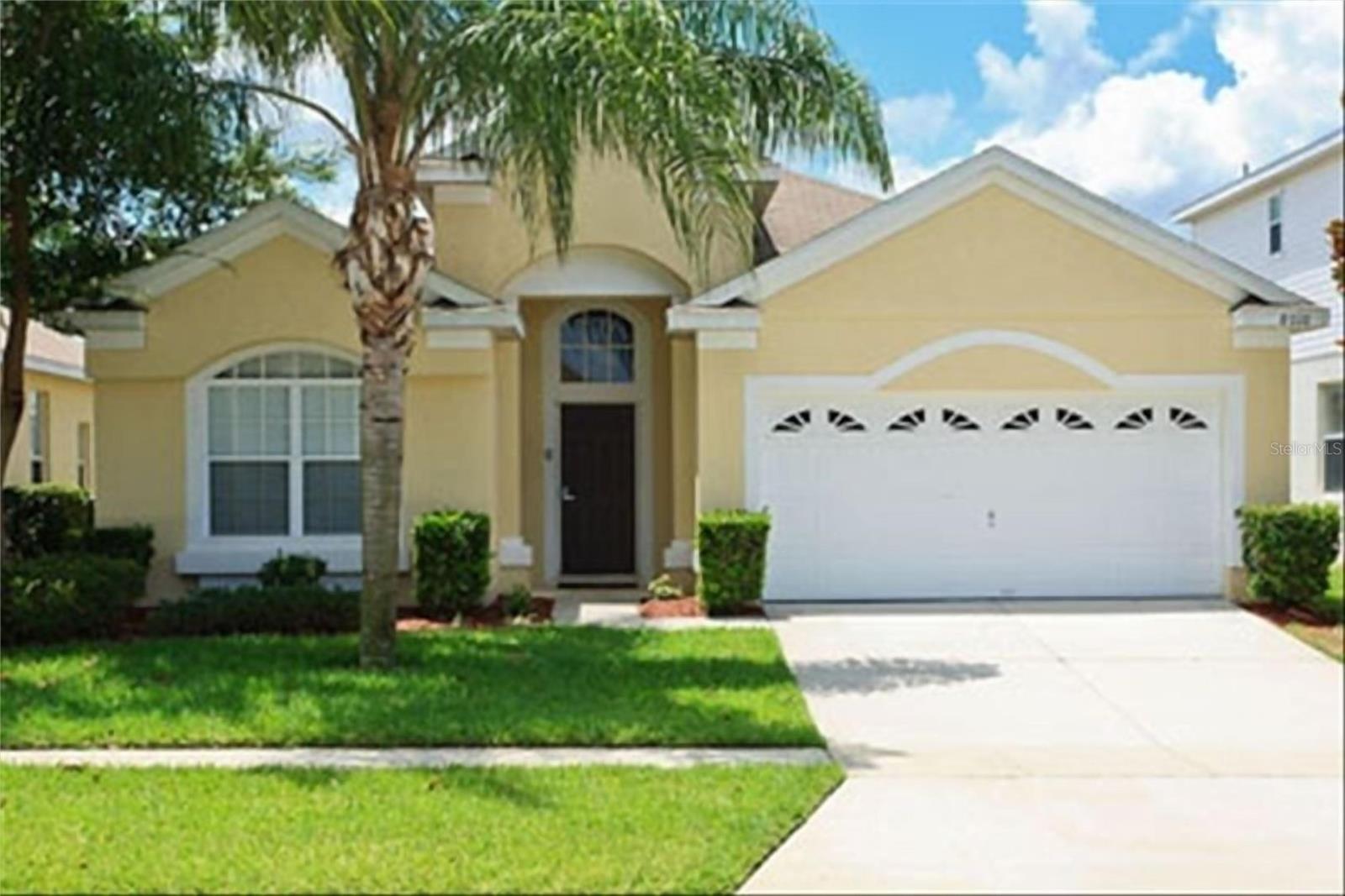 8010 KING PALM CIR photo