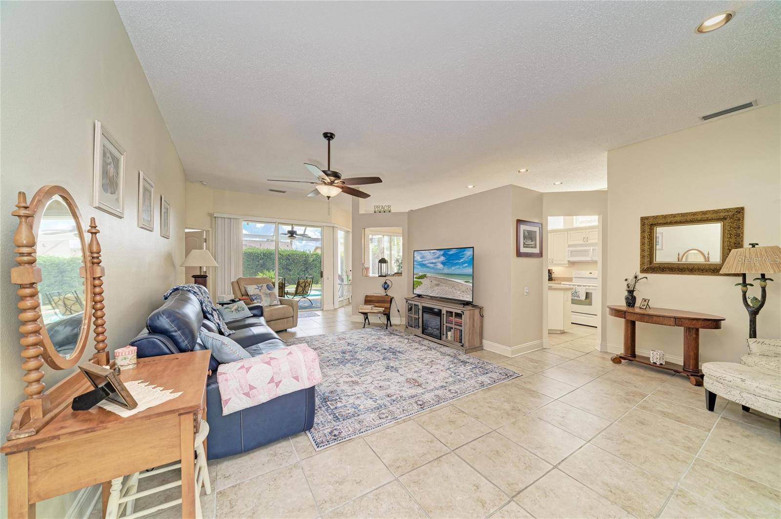 4729 PERIDIA BLVD E — photo 8