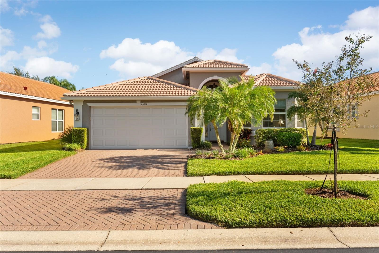 16019 GOLDEN LAKES DR photo