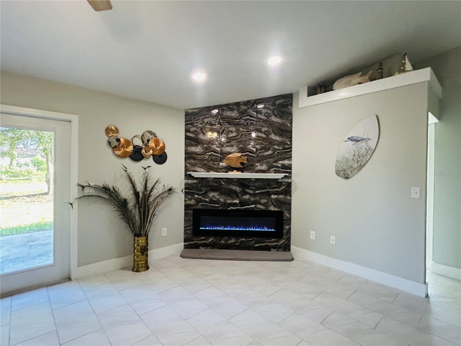 9709 SE SUNSET HARBOR RD — photo 5