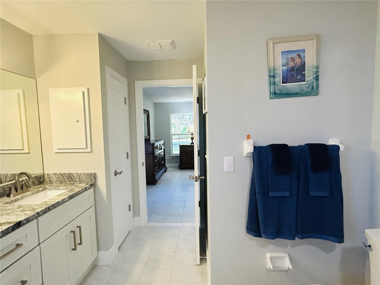 9709 SE SUNSET HARBOR RD — photo 19