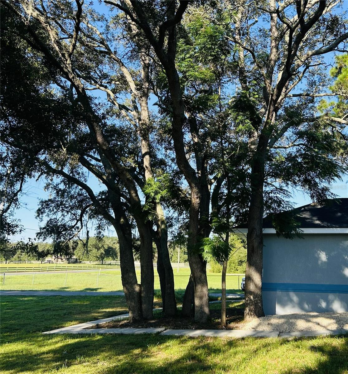 9709 SE SUNSET HARBOR RD — photo 36