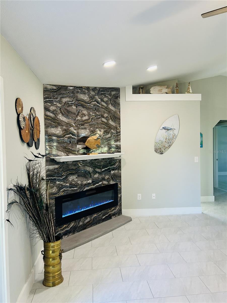 9709 SE SUNSET HARBOR RD — photo 39