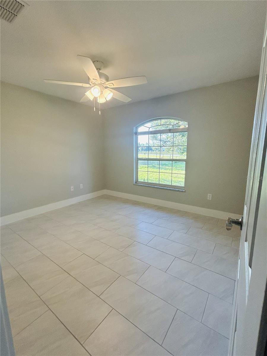 9709 SE SUNSET HARBOR RD — photo 41