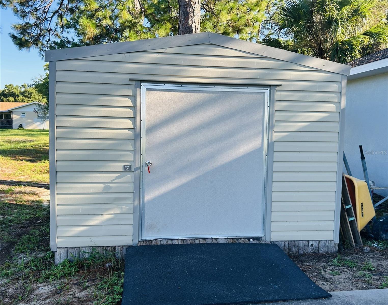 9709 SE SUNSET HARBOR RD — photo 54