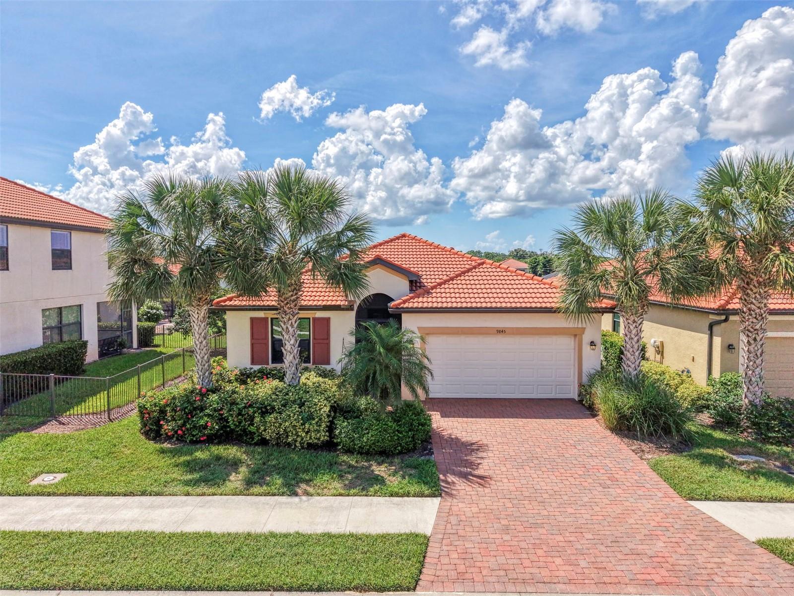 9845 HILLTOP DR — photo 4