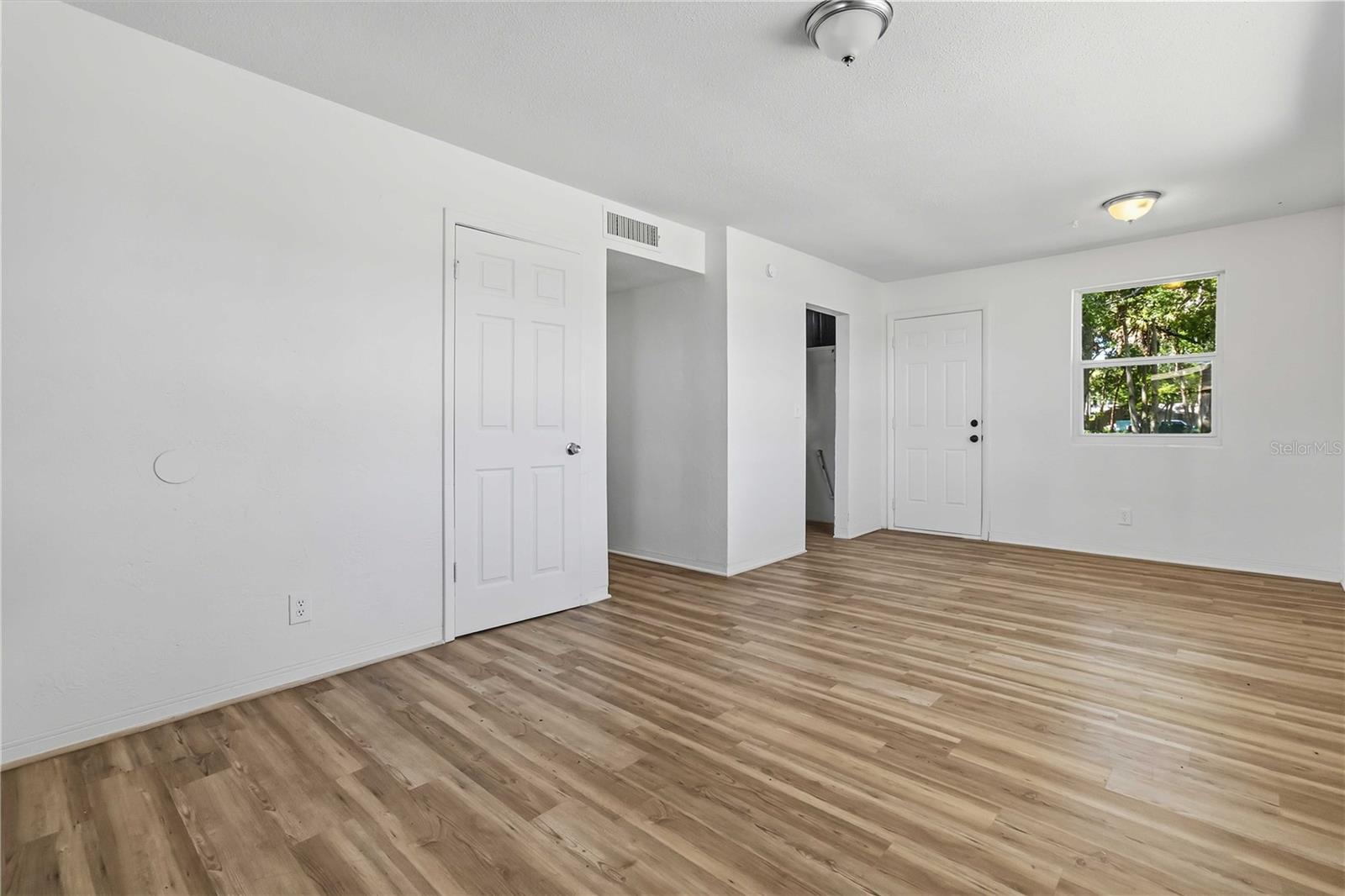 444 S CAROLINE ST — photo 4