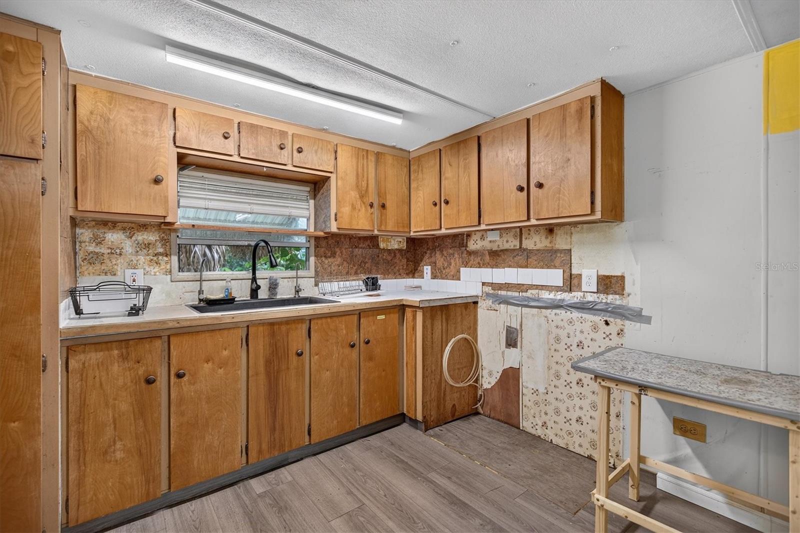 6506 WESTSIDE DR — photo 11