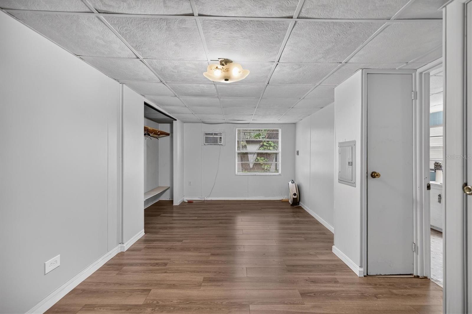 6506 WESTSIDE DR — photo 16