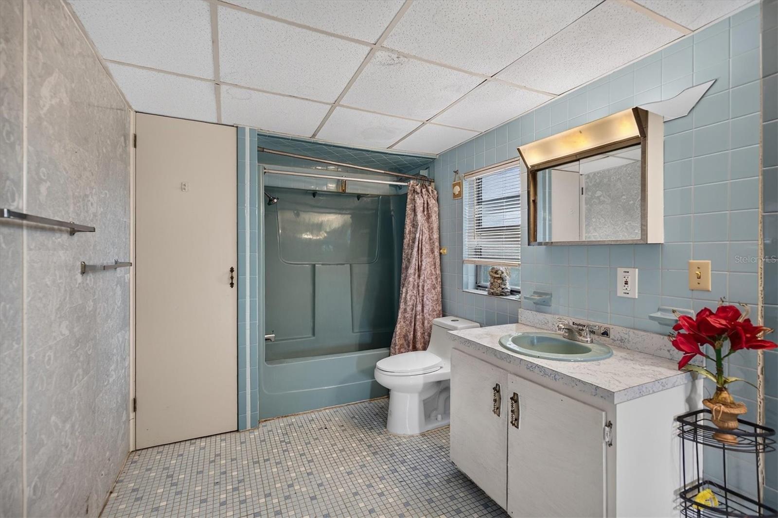 6506 WESTSIDE DR — photo 24