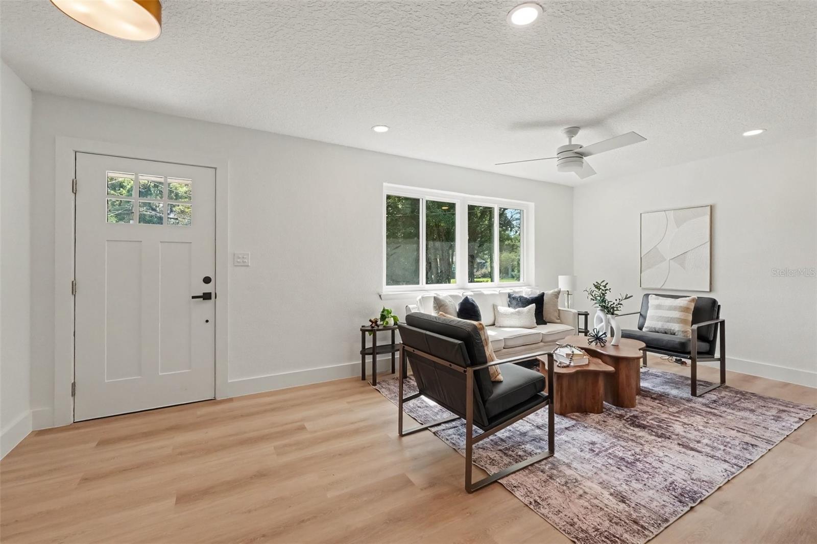 4639 MARTINGALE RD — photo 2