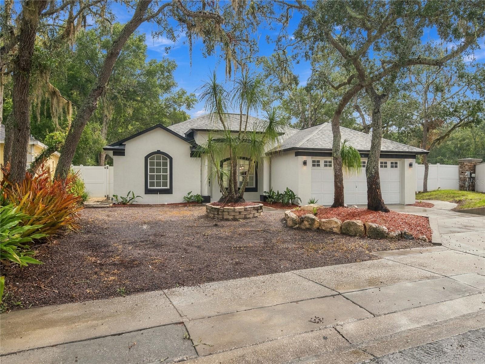 11836 HUNTERS LAKE DR photo