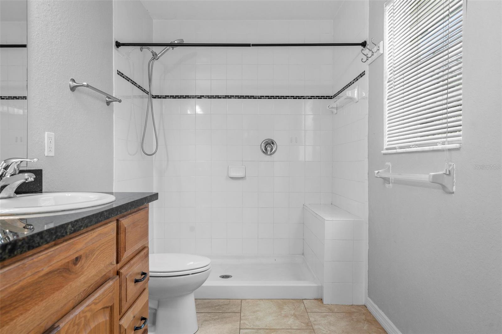 209 BROADMOOR LN — photo 18
