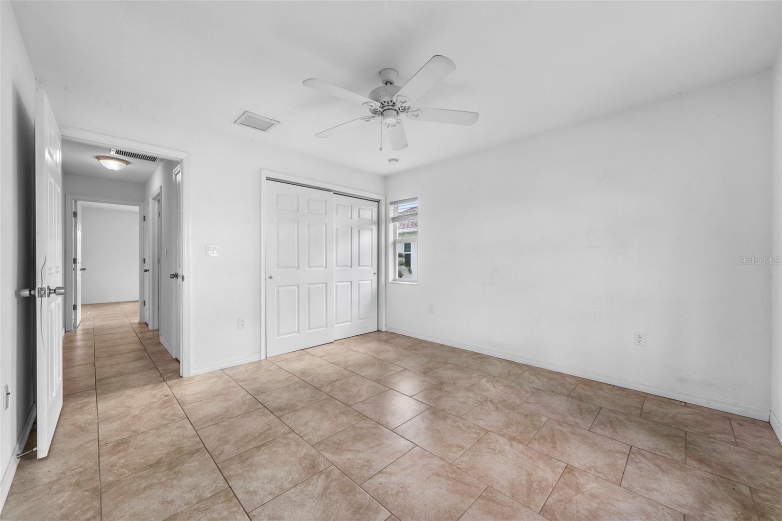 209 BROADMOOR LN — photo 23
