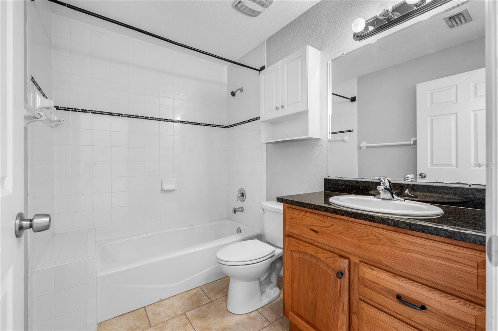 209 BROADMOOR LN — photo 24