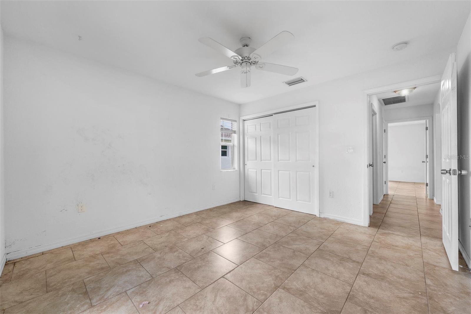 209 BROADMOOR LN — photo 26