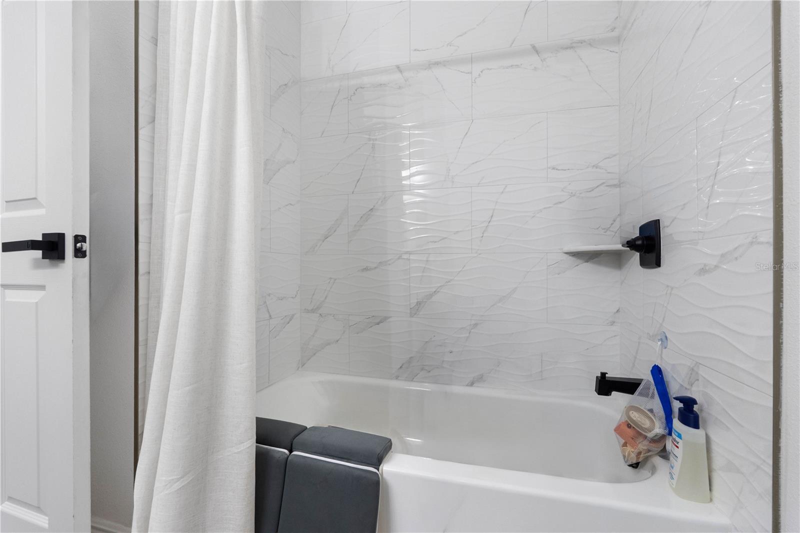 4109 E DIANA ST — photo 16