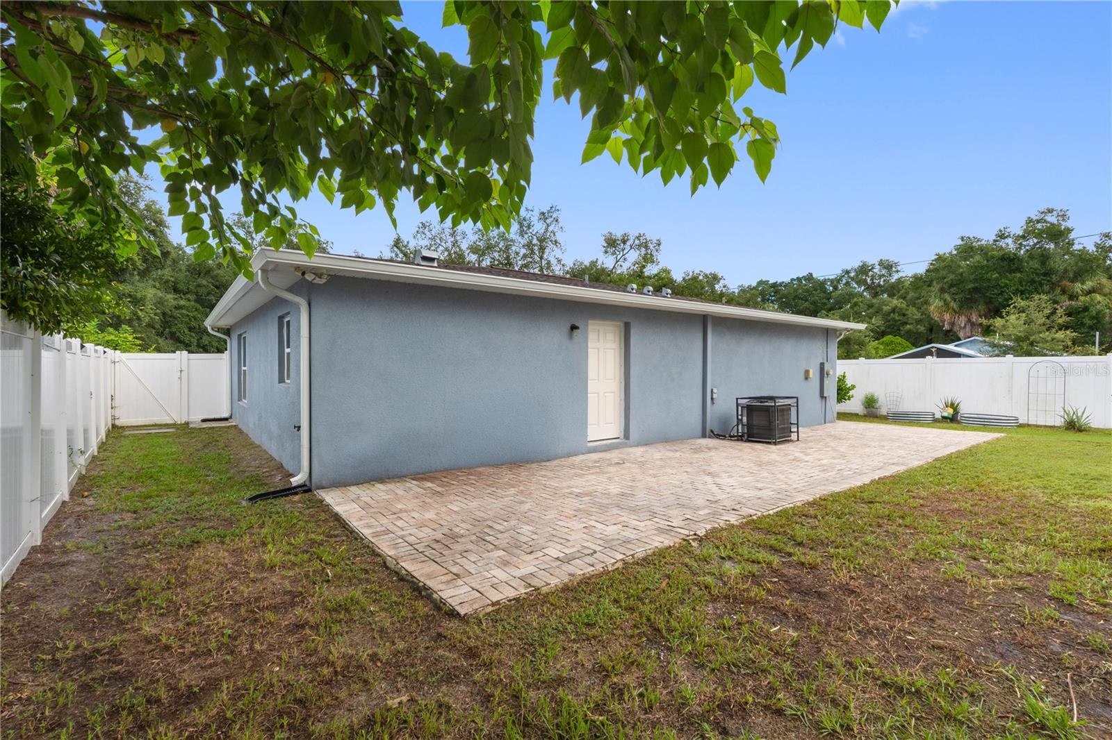 4109 E DIANA ST — photo 22