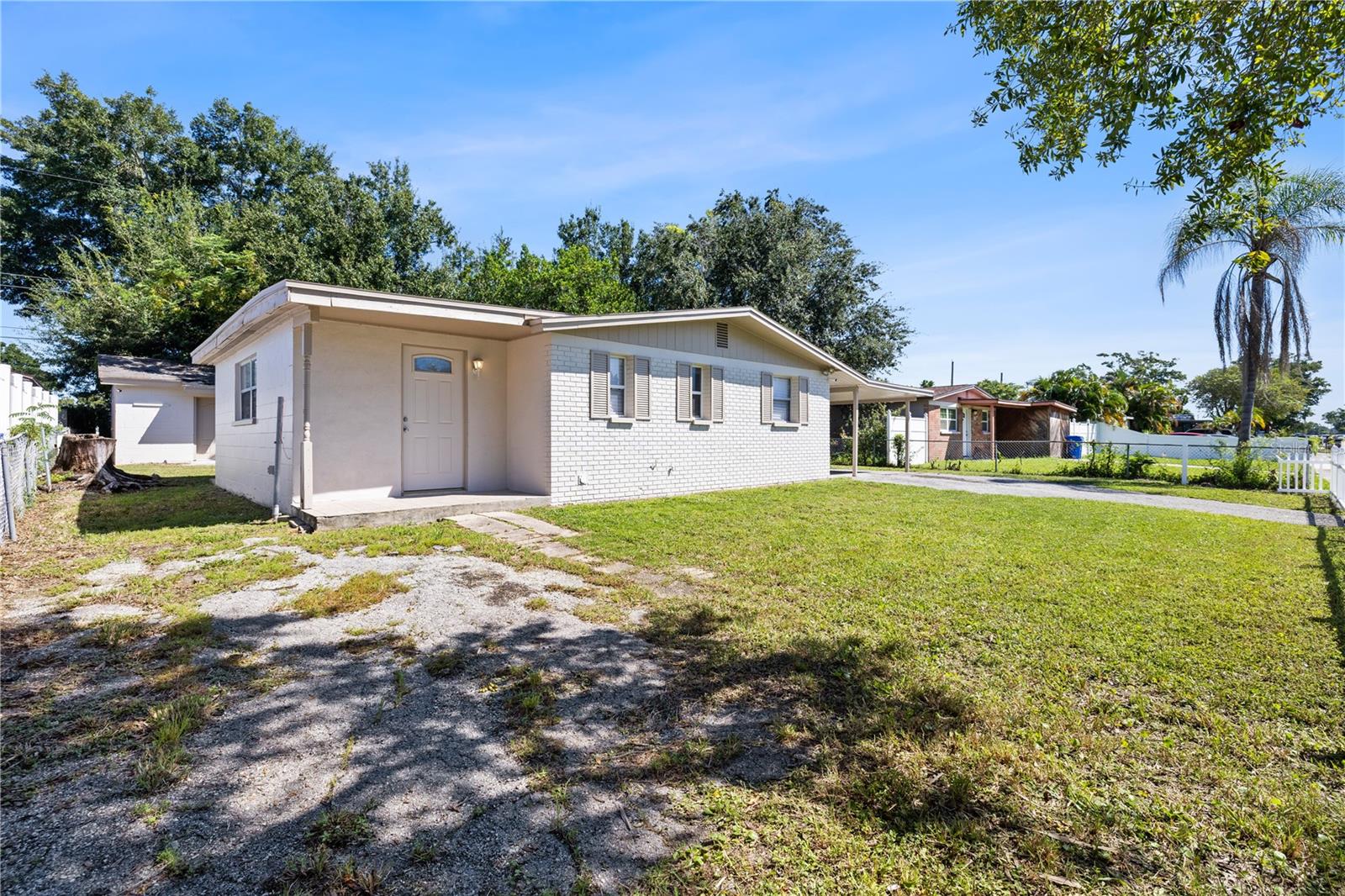 4535 W HANNA AVE — photo 3