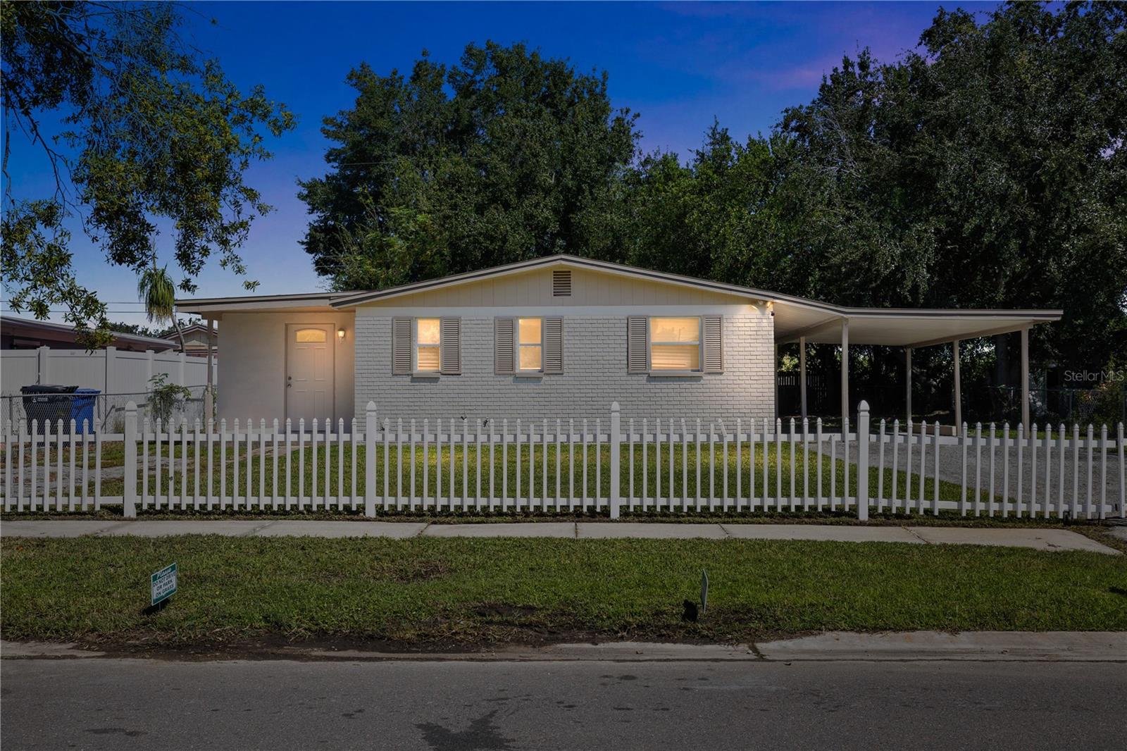 4535 W HANNA AVE — photo 2