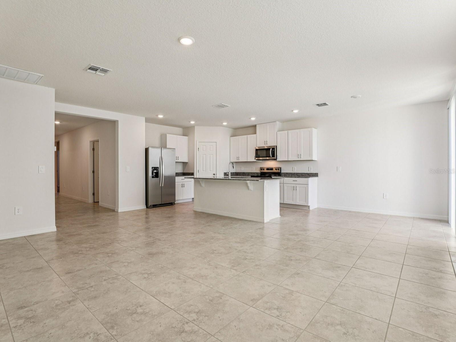 12580 HOMELAND DR — photo 3