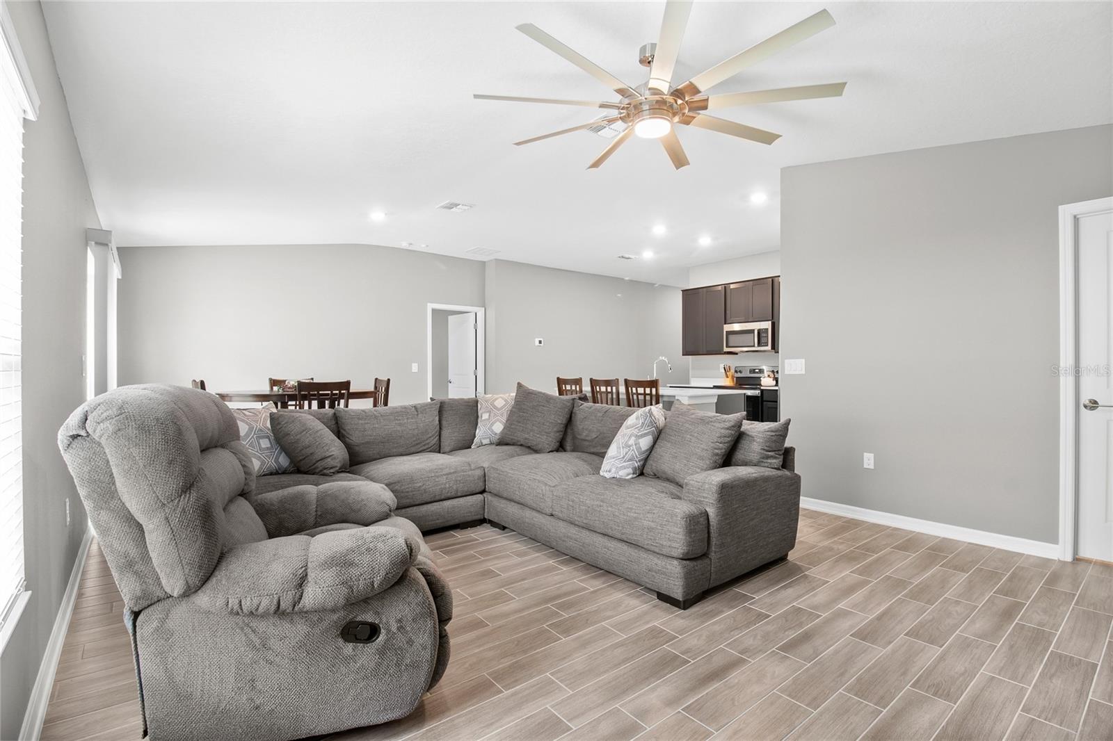 1014 BREGGIA CT — photo 22