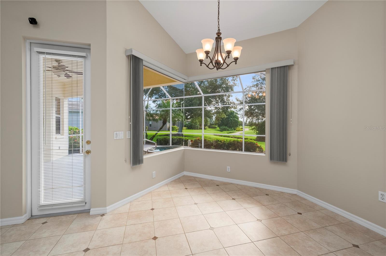 5365 PINE SHADOW LN — photo 12