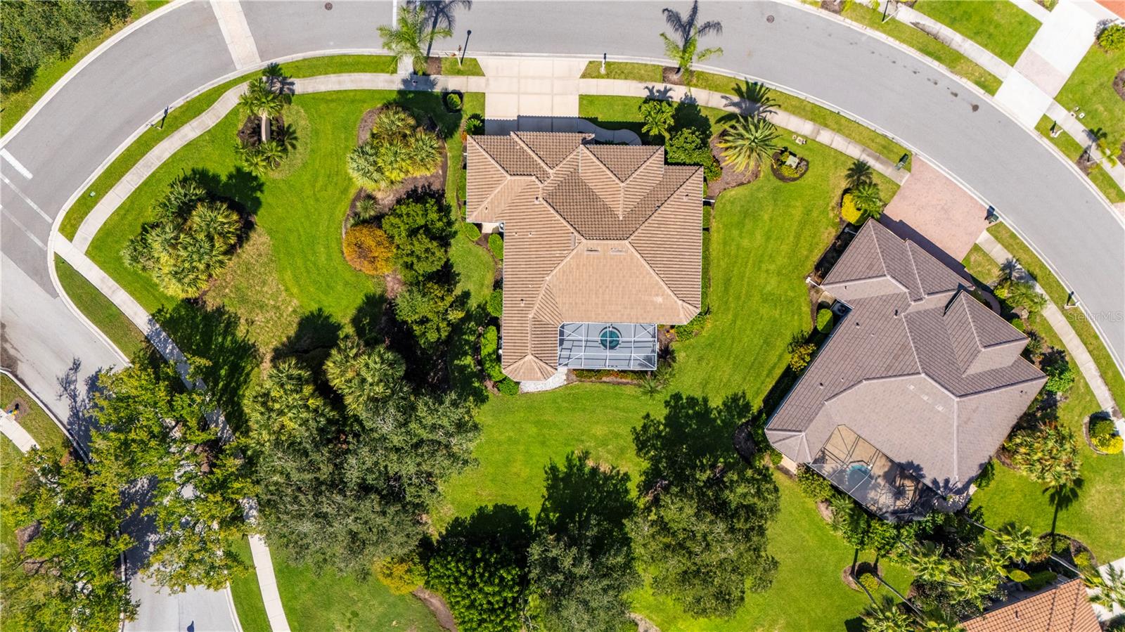 5365 PINE SHADOW LN — photo 37