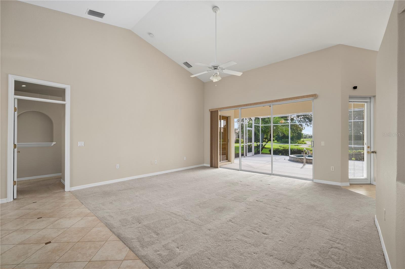 5365 PINE SHADOW LN — photo 6
