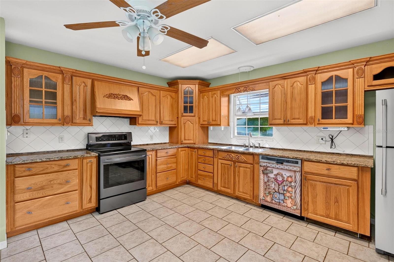 5234 FREDRICK RD — photo 4