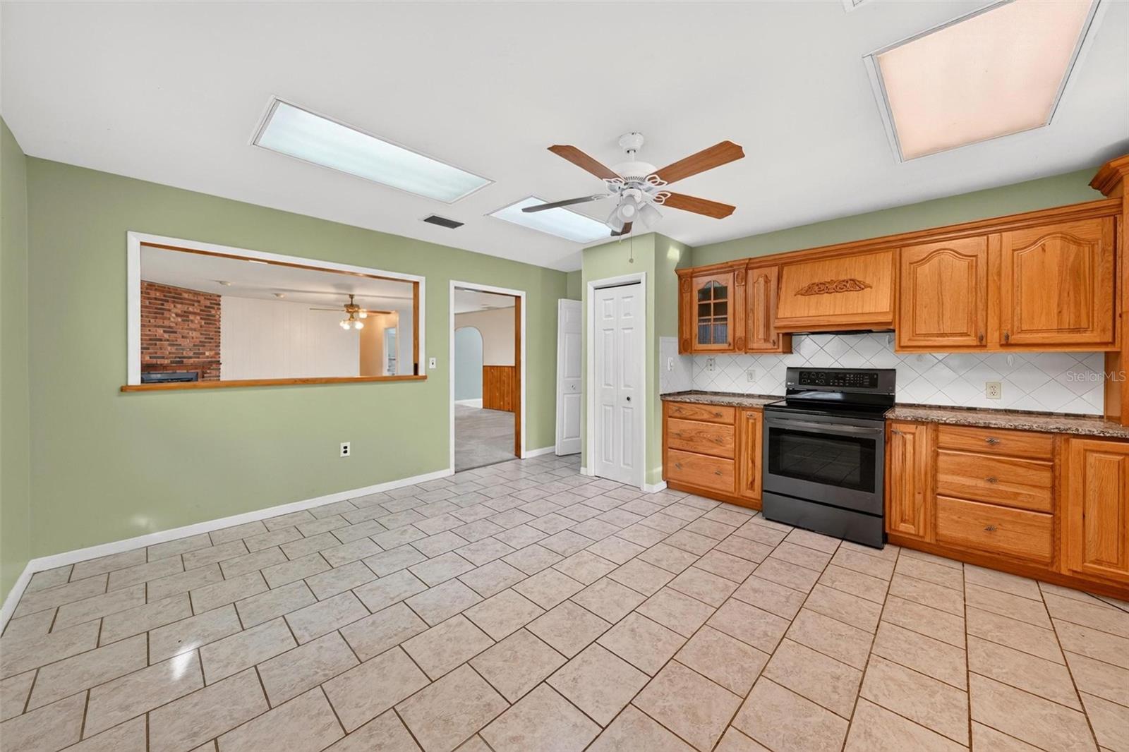 5234 FREDRICK RD — photo 8