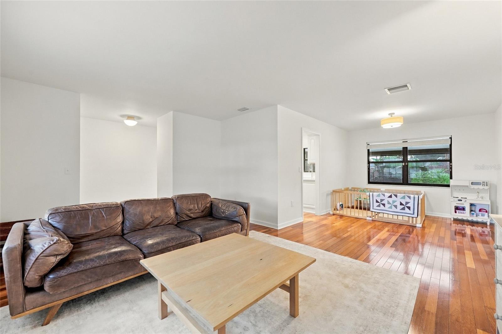 4762 ARROW RD — photo 11