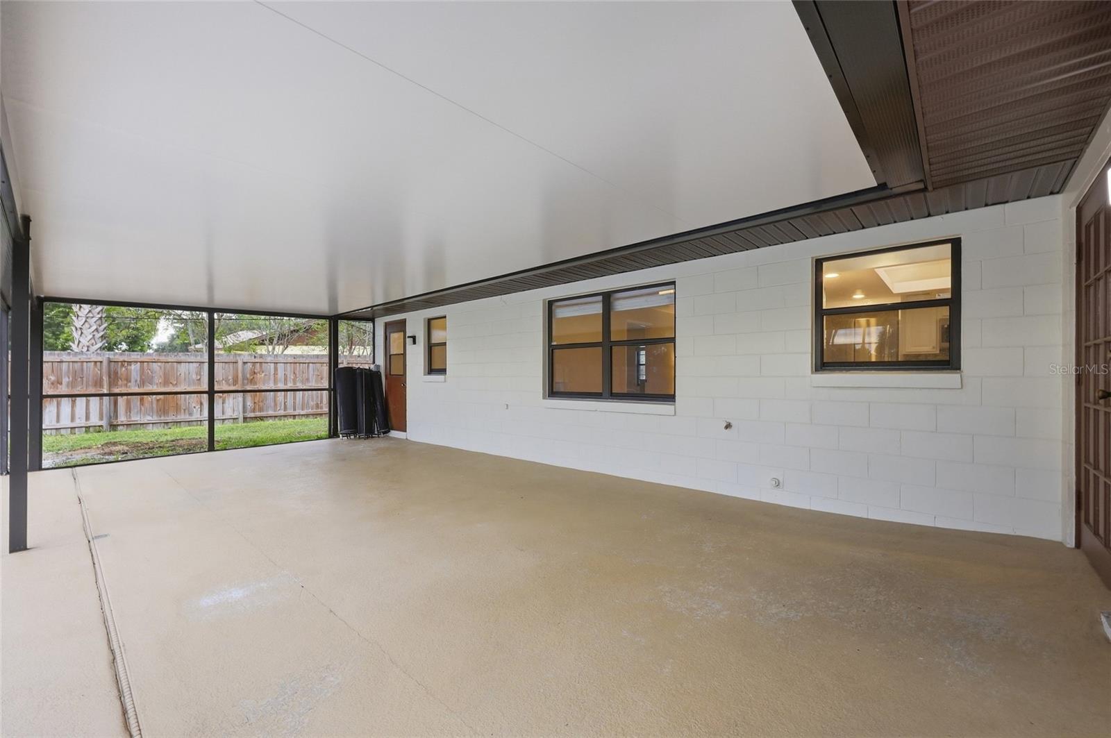 4762 ARROW RD — photo 39