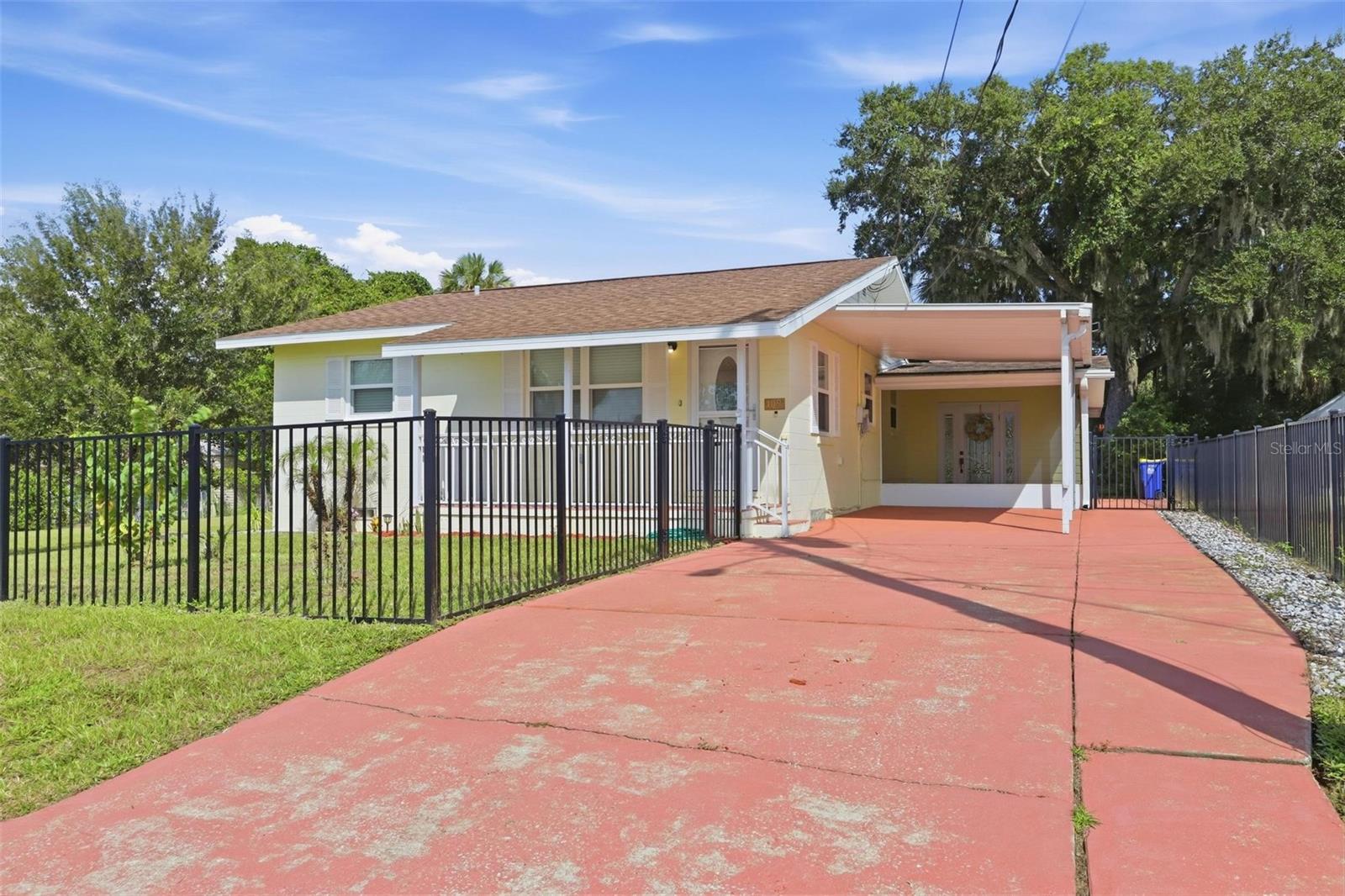 109 WESTERN AVE — photo 3