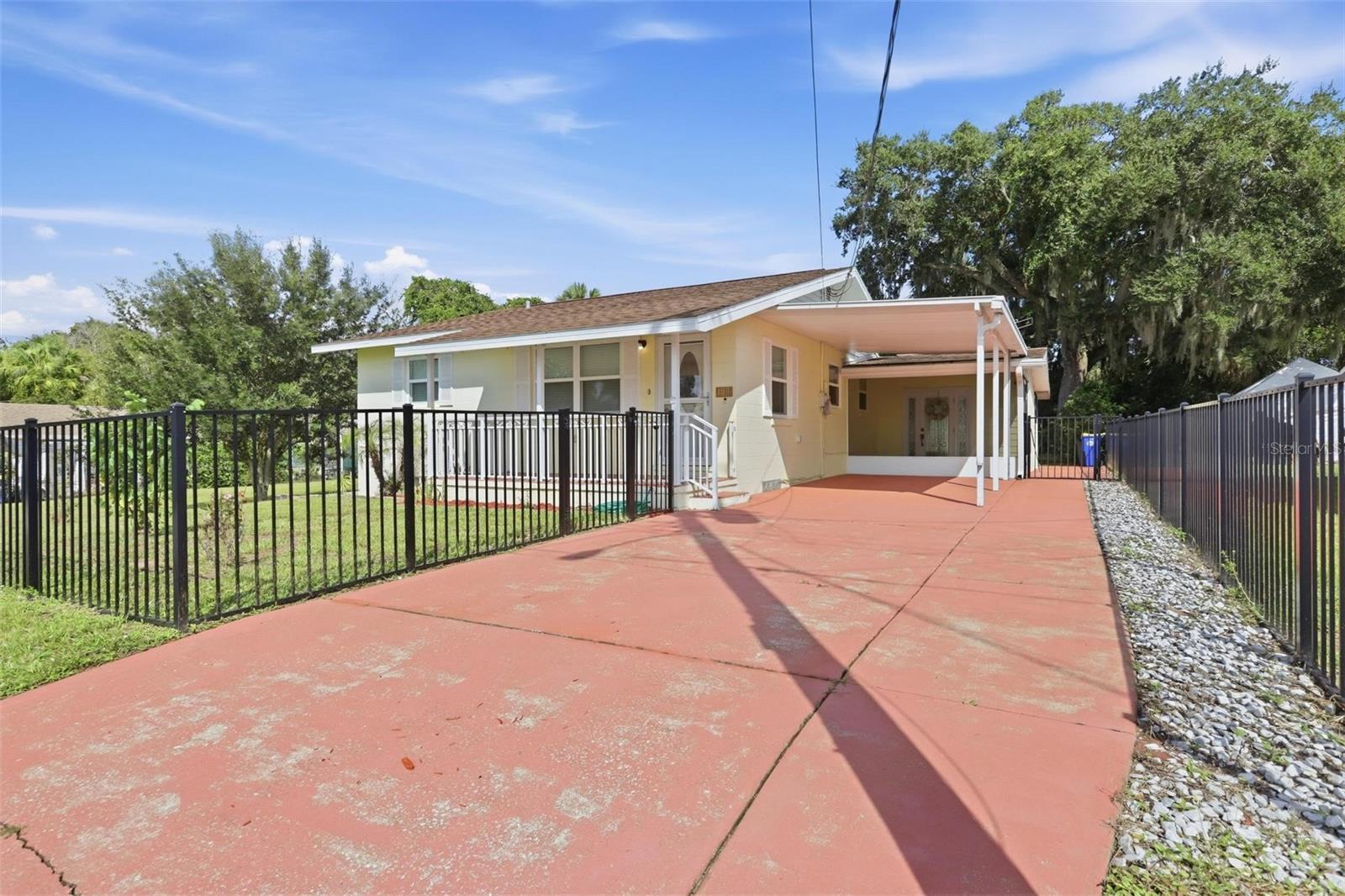 109 WESTERN AVE — photo 4