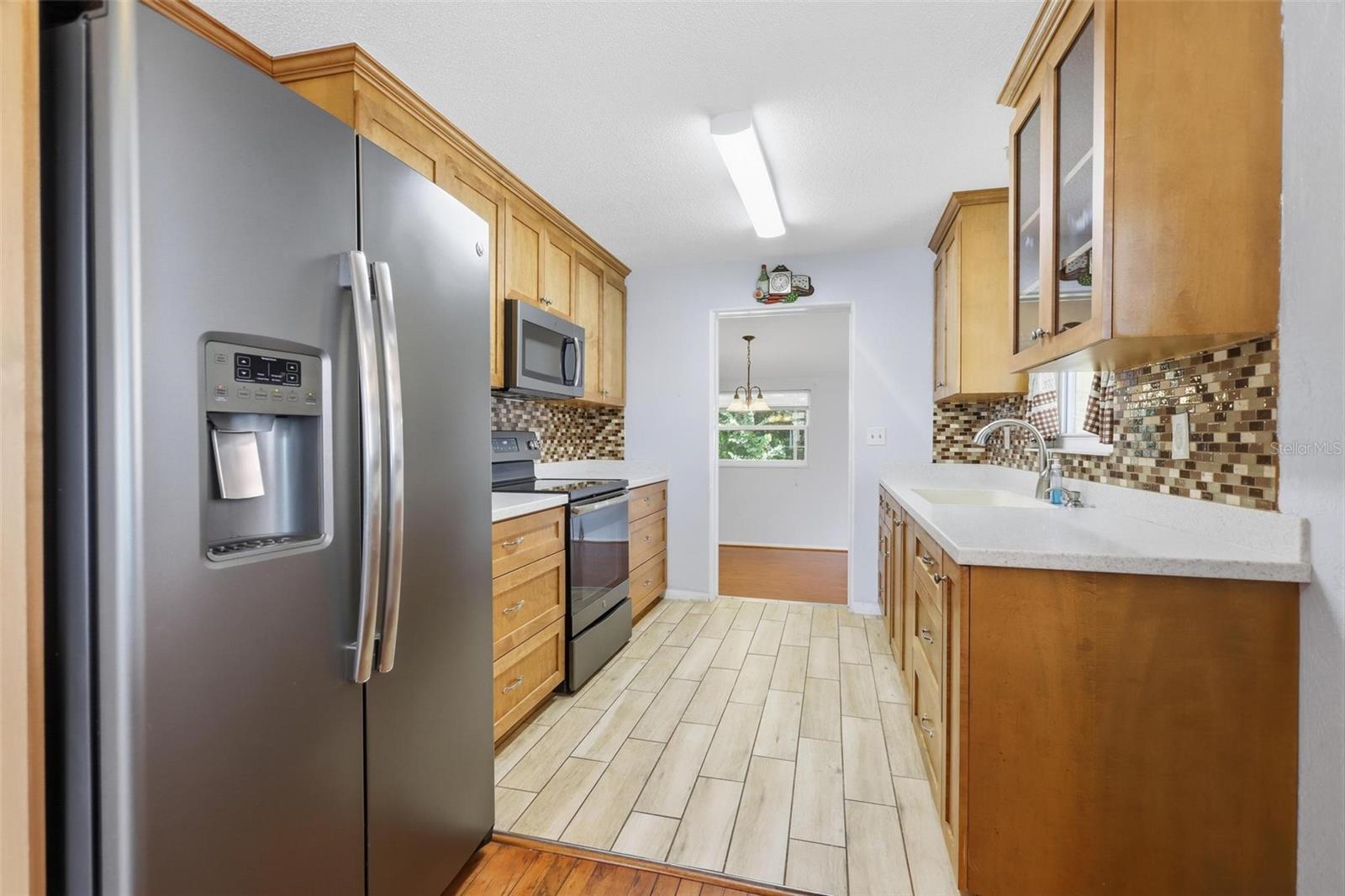109 WESTERN AVE — photo 10