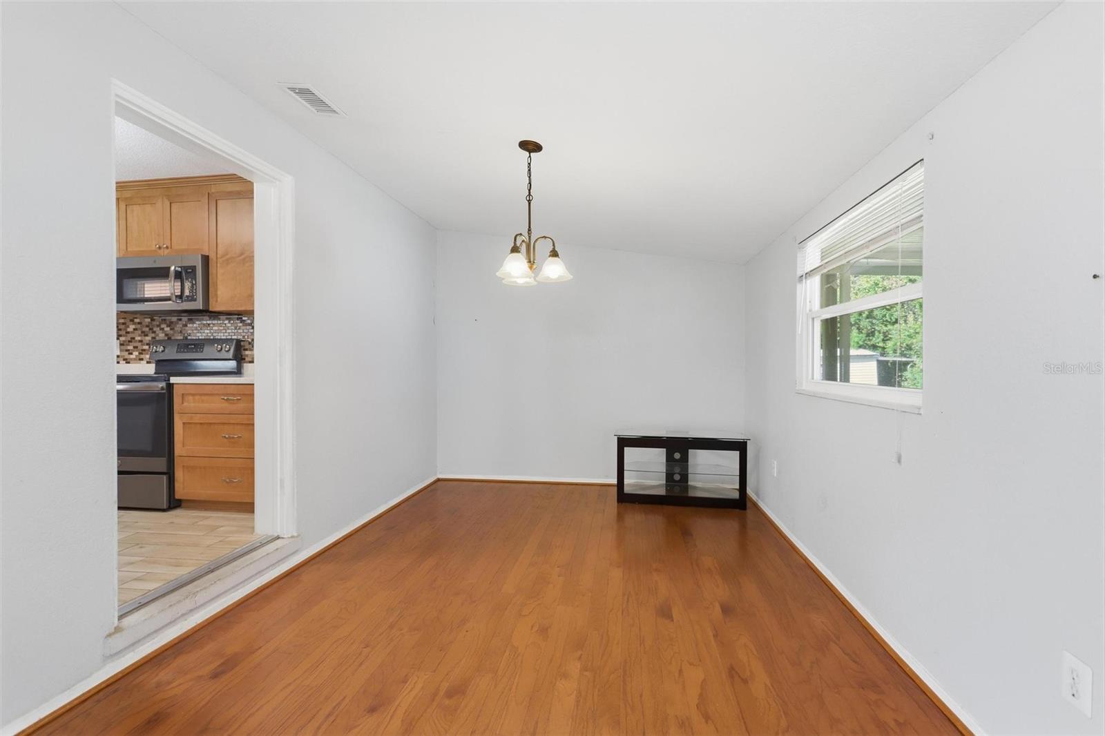 109 WESTERN AVE — photo 16