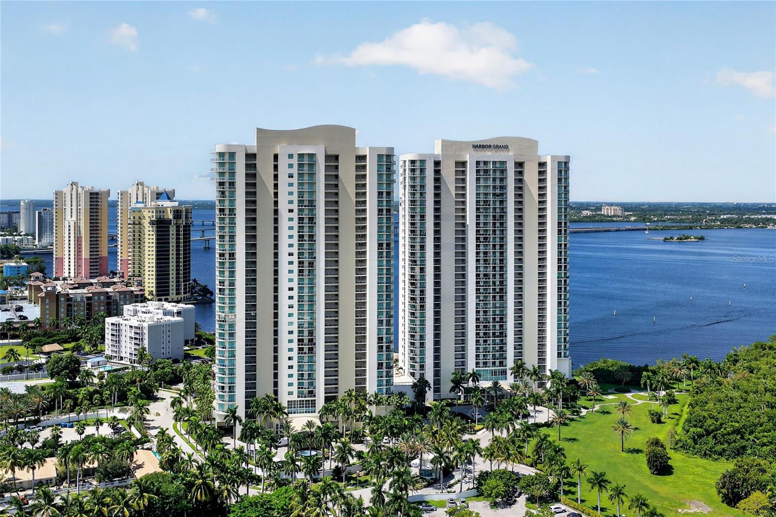 3000 OASIS GRAND BLVD #1007 photo